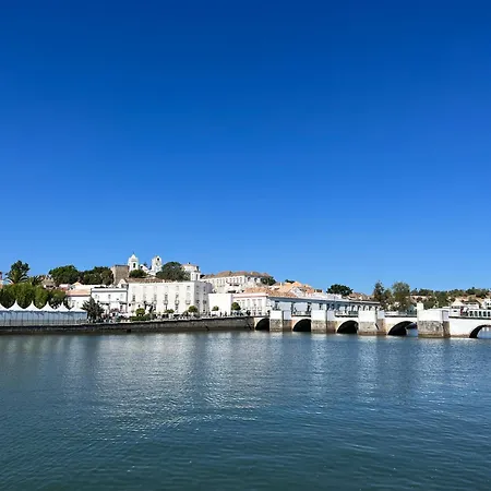 Central Tavira Townhouse Close To Riverside: 2Br Buitenkant foto