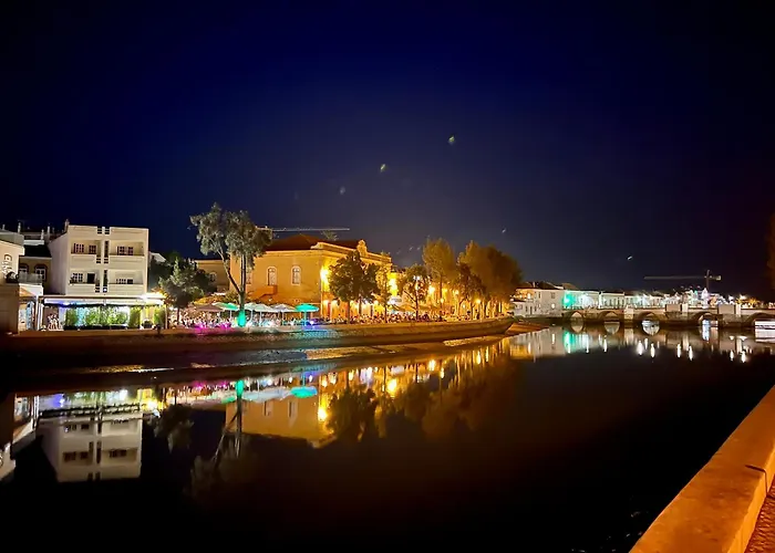 Central Tavira Townhouse Close To Riverside: 2Br